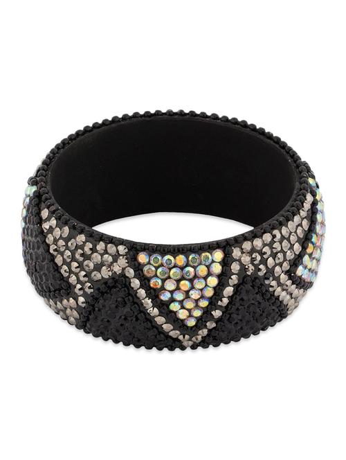 black plastic bracelet - 10475908 - Very Small Image - 1