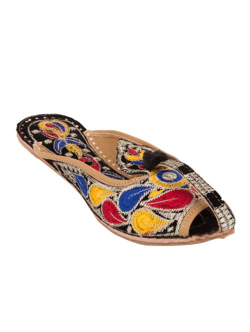 multi-coloured fabric - 10478302 - Very Small Image - 1