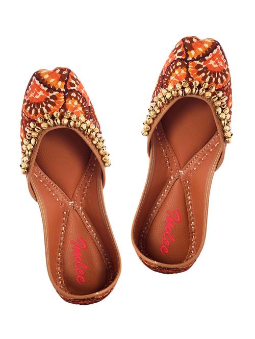 Imlee block printed embellished mojris - 10501857 - Very Small Image - 1