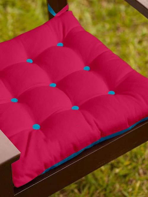 lushomes half panama bi-color bachelor button and raspberry chair cushion with 9+9 buttons and 4 strings - 10551829 - Very Small Image - 1