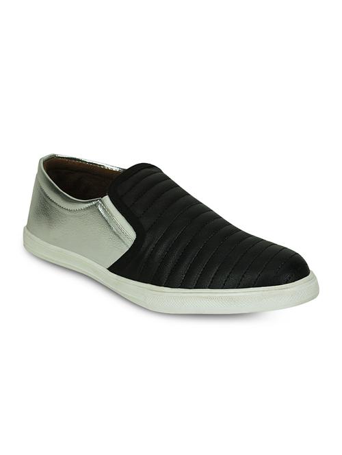 black canvas sneakers - 10606700 - Very Small Image - 1