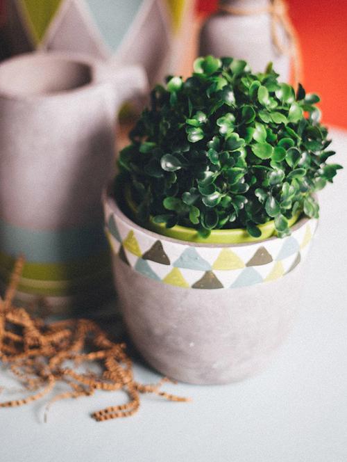 triangle tango green planter - 10641635 - Very Small Image - 1