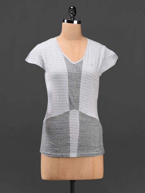 grey geometric design knitted top - 1085732 - Very Small Image - 1