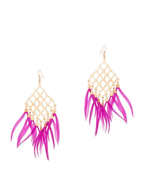 gold alloy earring - 10861826 - Very Small Image - 1