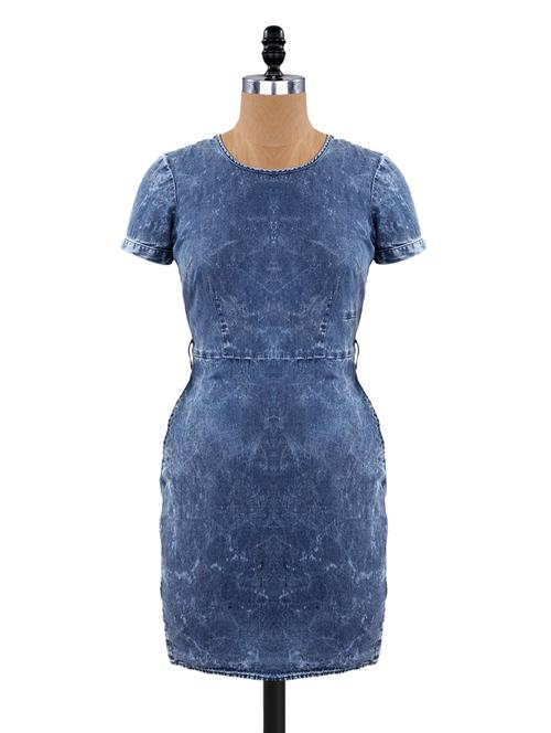round neck back slit denim dress - 1093420 - Very Small Image - 1