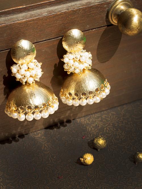 gold metal alloy earring - 11033528 - Very Small Image - 1