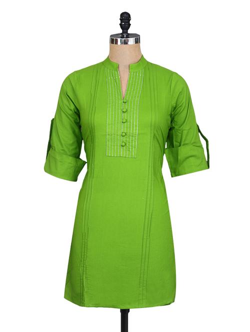 Solid Green Pin Tucked Kurta - 1104840 - Very Small Image - 1