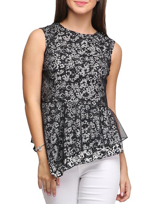 black, white crepe top - 11126343 - Very Small Image - 1