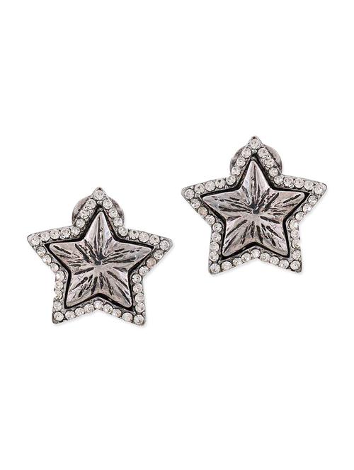 silver metal studs earring - 11153914 - Very Small Image - 1