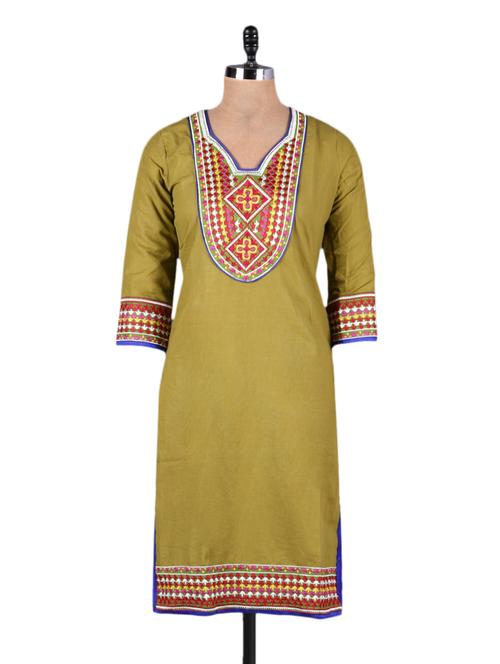 quarter sleeves embroidered cotton kurta - 1119095 - Very Small Image - 1