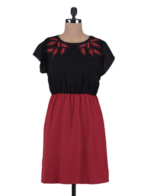 embroidered georgette dress - 1130092 - Very Small Image - 1