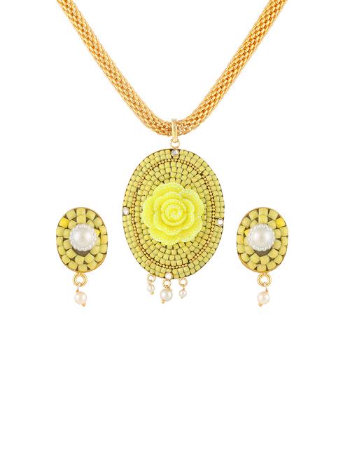 yellow gold plated pendants and earring - 11383457 - Very Small Image - 1