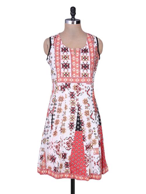 white printed half sleeve cotton kurta - 1143260 - Very Small Image - 1