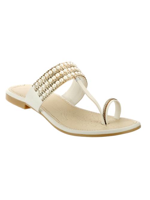 white fabric kolhapuri - 11437141 - Very Small Image - 1