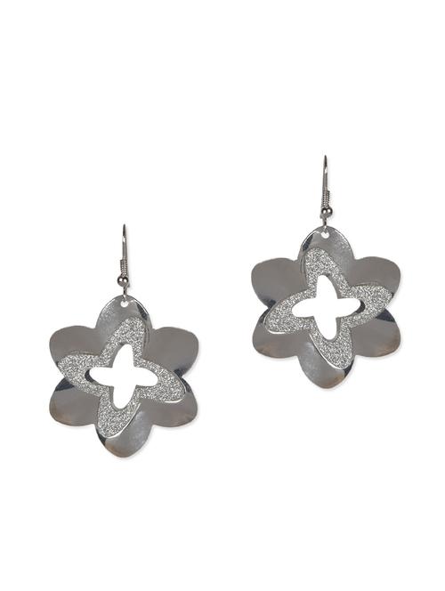 silver floral pattern earrings - 1144047 - Very Small Image - 1