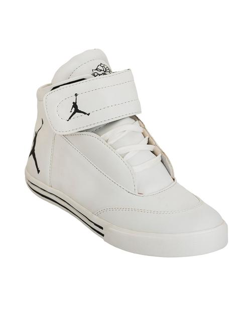 white leatherette lace up sneakers - 11494209 - Very Small Image - 1