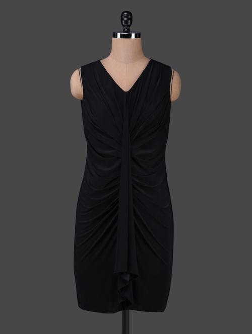 pleated v-neck solid lbd - 1150078 - Very Small Image - 1