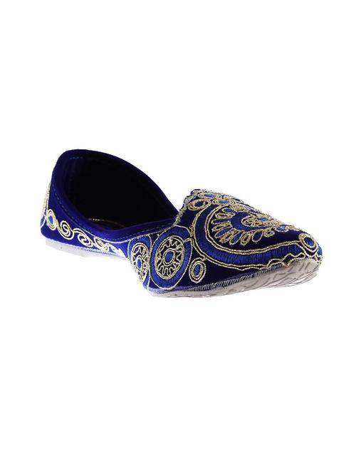 blue embroidered velvet jutis - 11648787 - Very Small Image - 1
