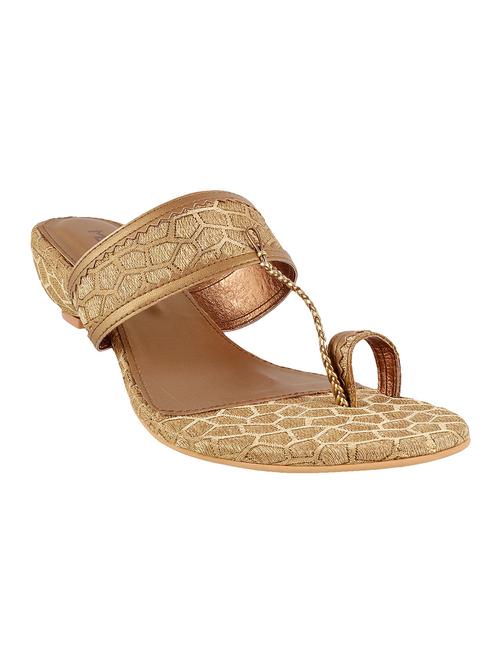 gold faux leather toe separator kolhapuris - 11692850 - Very Small Image - 1