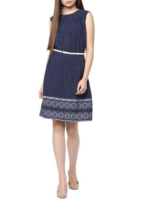navy blue crepe belted dress - 11716400 - Very Small Image - 1