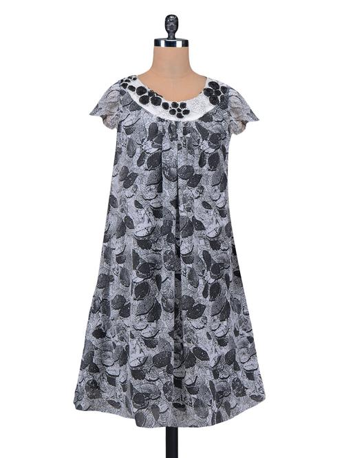 black printed poly georgette top with gathers - 1198139 - Very Small Image - 1