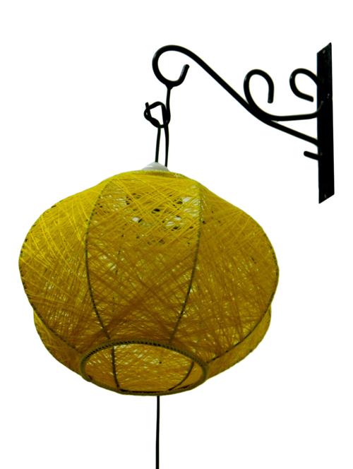 yellow metal and fabric table lamp - 1204289 - Very Small Image - 1