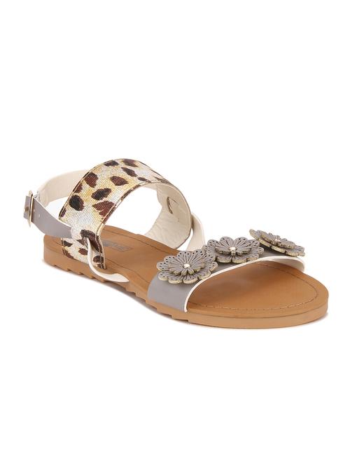 grey back strap sandal - 12167786 - Very Small Image - 1