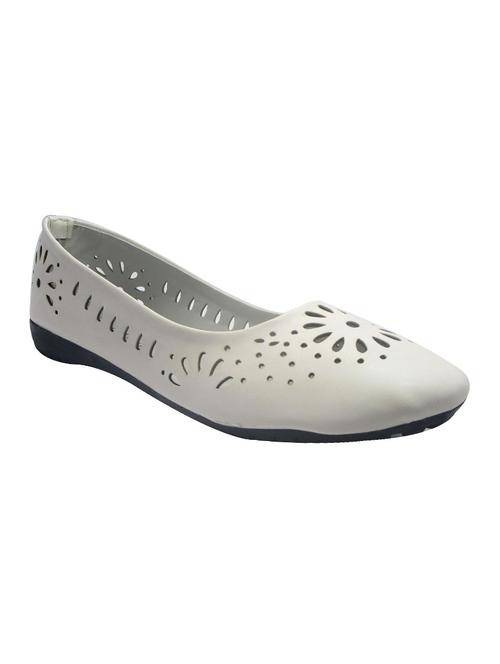 white  faux leather ballerina - 12195783 - Very Small Image - 1