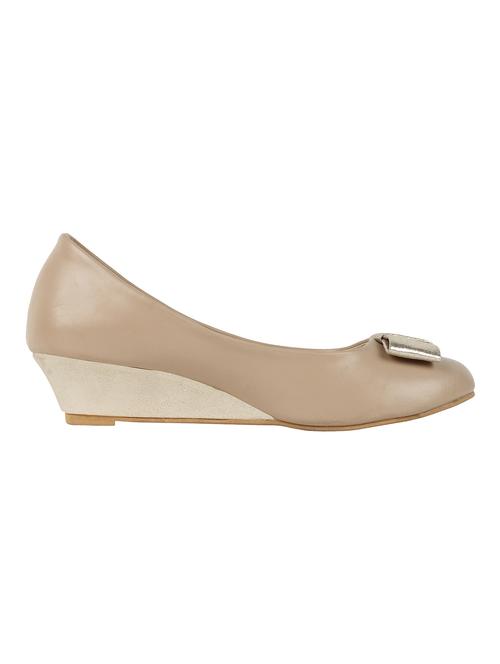 Beige Leatherette Bow Embellished Wedges - 1241153 - Very Small Image - 1
