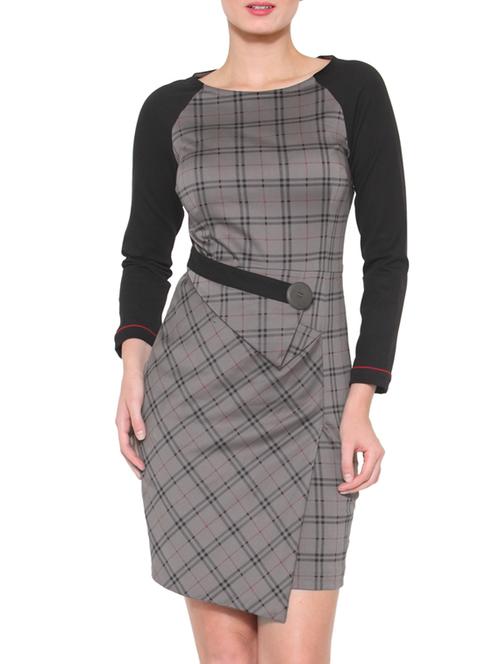 raglan sleeved checkered bodycon dress - 12449650 - Very Small Image - 1