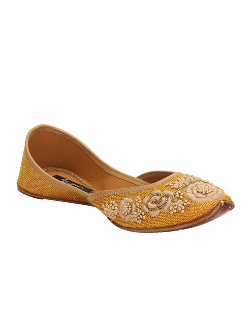 Mustard Floral Embroidered Silk Mojris - 12555180 - Very Small Image - 1