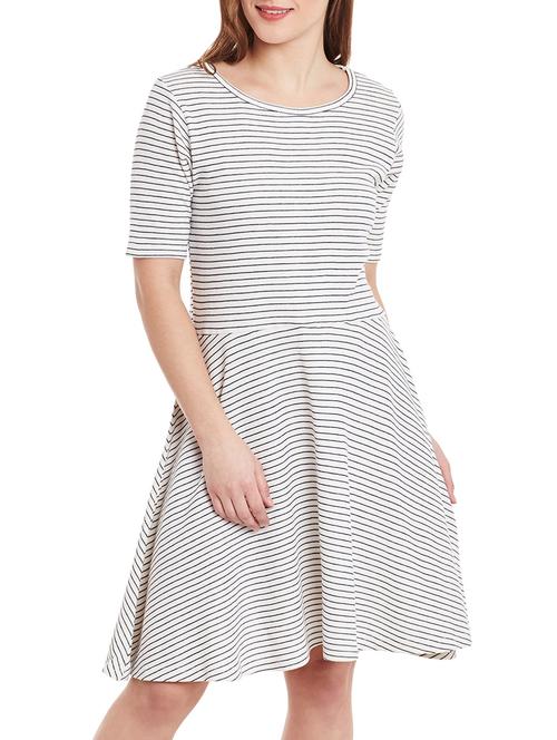 white jersey dress - 12581186 - Very Small Image - 1