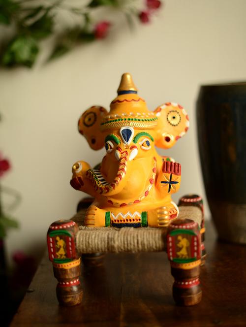 handpainted ganesha on chowki - 12604 - Very Small Image - 1