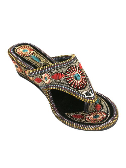 multi colored velvet toe separator kolhapuris - 12792670 - Very Small Image - 1