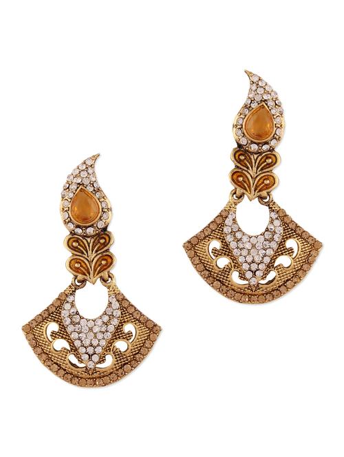 gold studded earrings - 1289039 - Very Small Image - 1