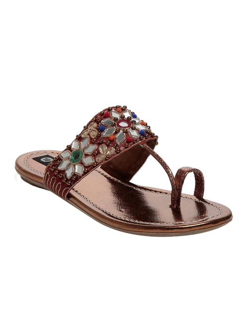 bronze fabric kolhapuris - 12899055 - Very Small Image - 1