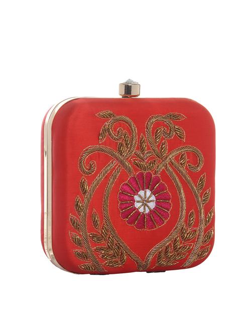 red polyester clutch - 12909241 - Very Small Image - 1