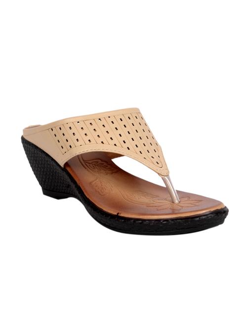 beige synthetic toe seperator sandals - 13187380 - Very Small Image - 1