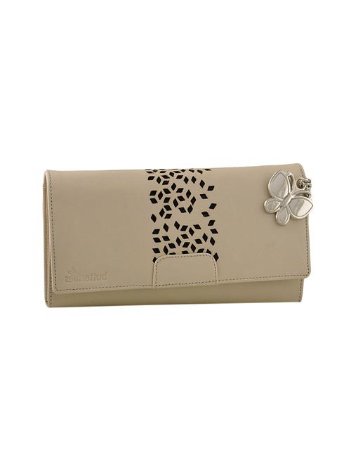 beige leatherette regular clutch - 13682074 - Very Small Image - 1