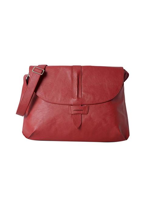 maroon leatherette regular sling bag - 13725530 - Very Small Image - 1