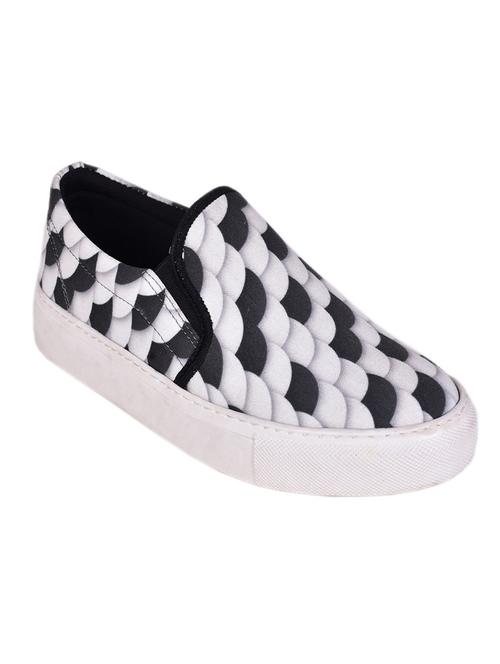 black canvas slip on sneakers - 13742058 - Very Small Image - 1