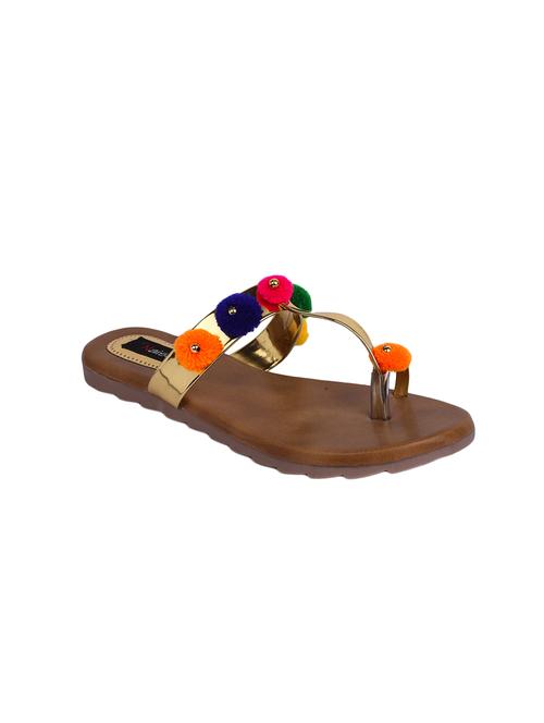 gold one toe kolhapuri - 13837164 - Very Small Image - 1