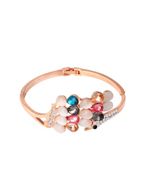 gold metal bracelet - 13856278 - Very Small Image - 1