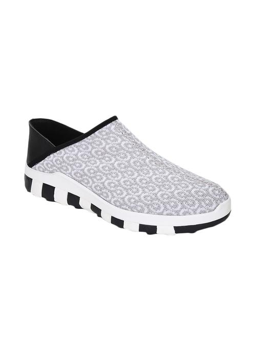 white fabric casual slipon - 13872762 - Very Small Image - 1