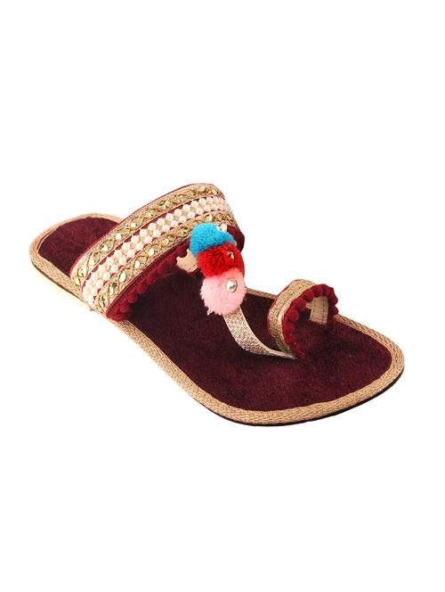 multi colored fabric ethnic kolhapuris - 13938772 - Very Small Image - 1