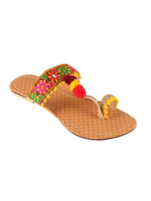 multi colored fabric ethnic kolhapuris - 13938783 - Very Small Image - 1