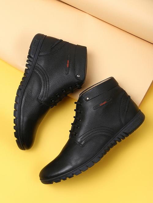 black leather low ankle boot - 14131833 - Very Small Image - 1