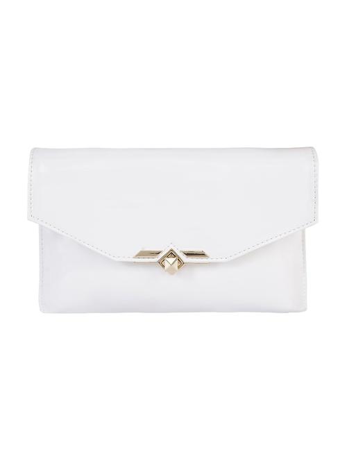white leatherette clutch - 14136007 - Very Small Image - 1