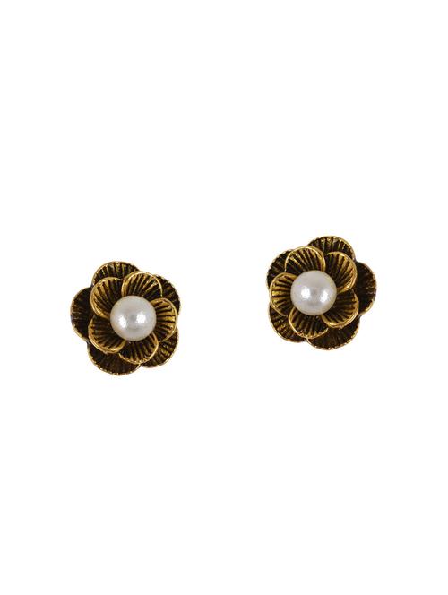 white metal studs earrings - 14224424 - Very Small Image - 1