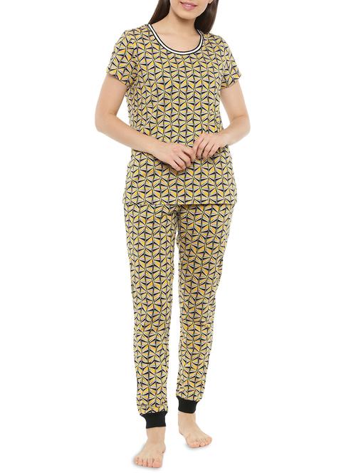 abstract print tee with pajama set  - 14234778 - Very Small Image - 1